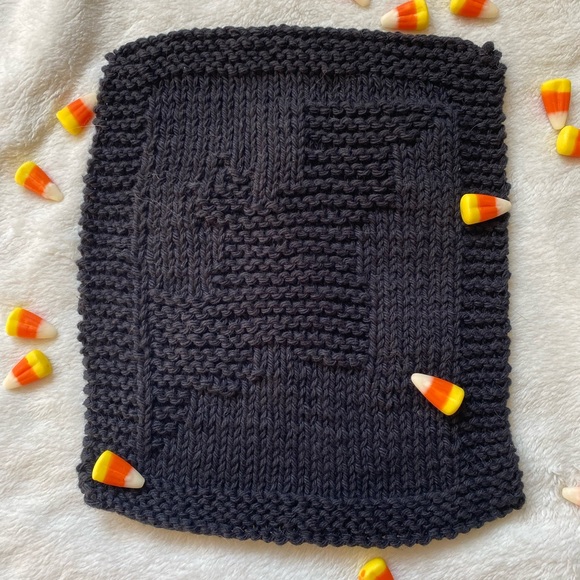 HANDMADE Halloween Washcloth Decor - Picture 3 of 5